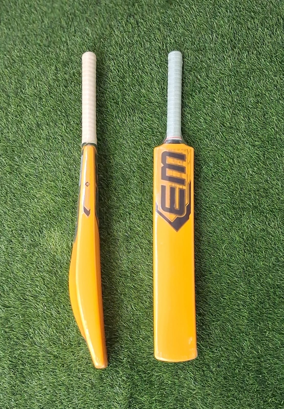 Plastic bats